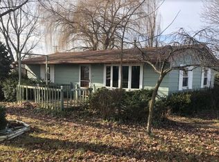 5822 S Meridian Rd, Poneto, IN 46781