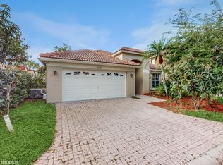 5337 Edenwood Ln, Riviera Beach, FL 33418
