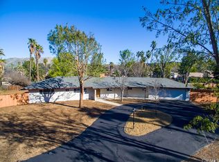 2140 Oak Crest Dr, Riverside, CA 92506