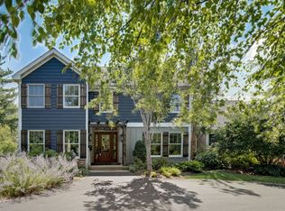 1605 W Lincoln Rd, McHenry, IL 60051