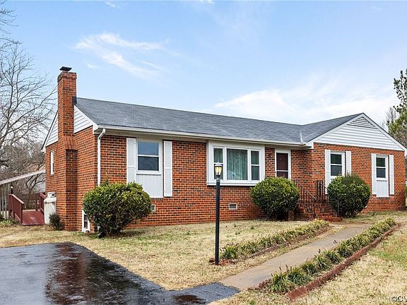 2nd image of 8400 Woodward Dr