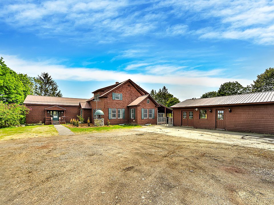 2nd image of 627 Benton Ave