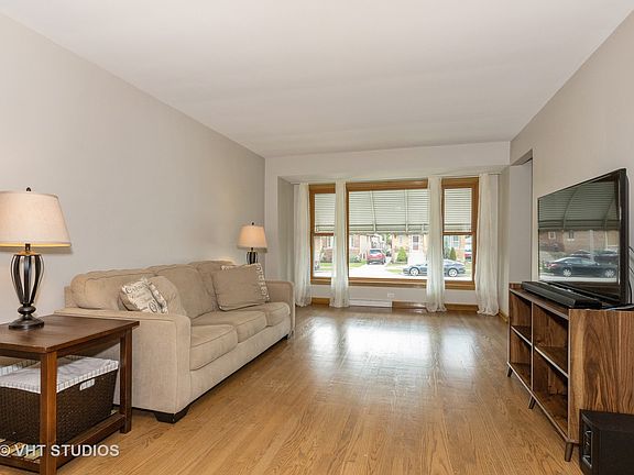 2nd image of 3060 W 100th St