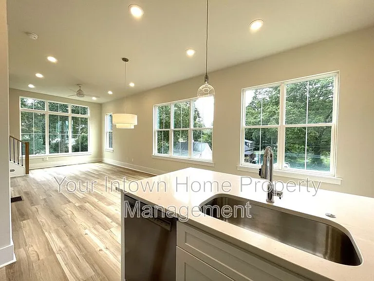 1135 Knight Walk NW — Photo 9