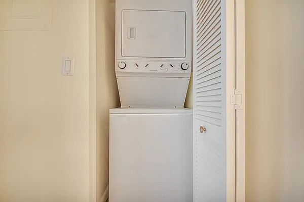 Rented by Compass | media 21