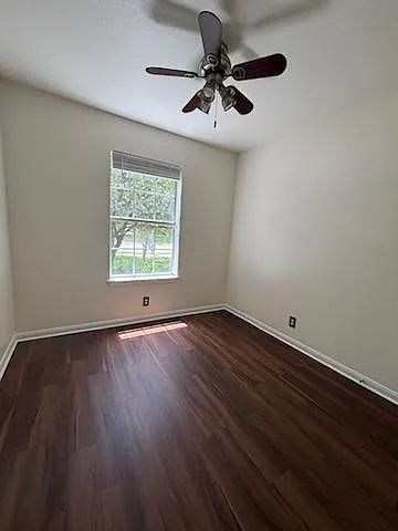 322 Meadowside Dr — Photo 6