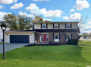 1932 W Teton Dr, Peoria, IL