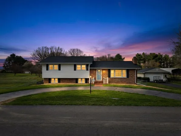 19763 McCray Dr, Abingdon, VA 24211