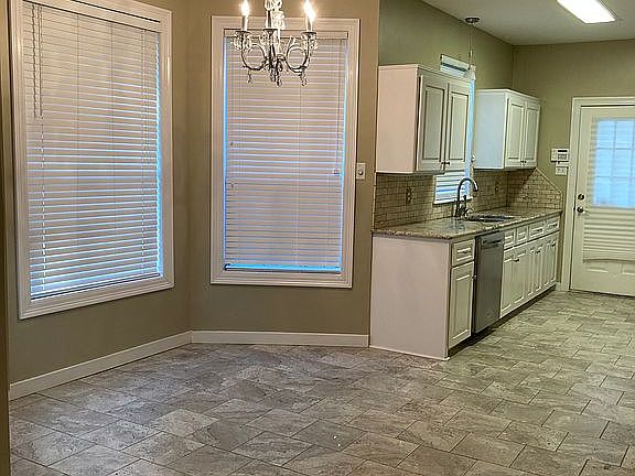 4th image of 3524 Stowers Dr #10-A