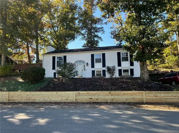 1384 Nottingham Rd, Charleston, WV 25314