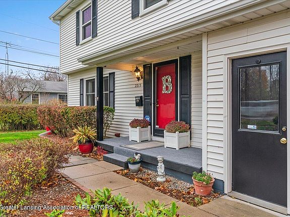 4th image of 2215 W Mount Hope Ave