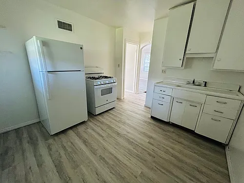 Floor plan 204