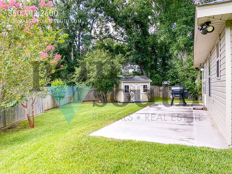 263 Cottage View Dr — Photo 32