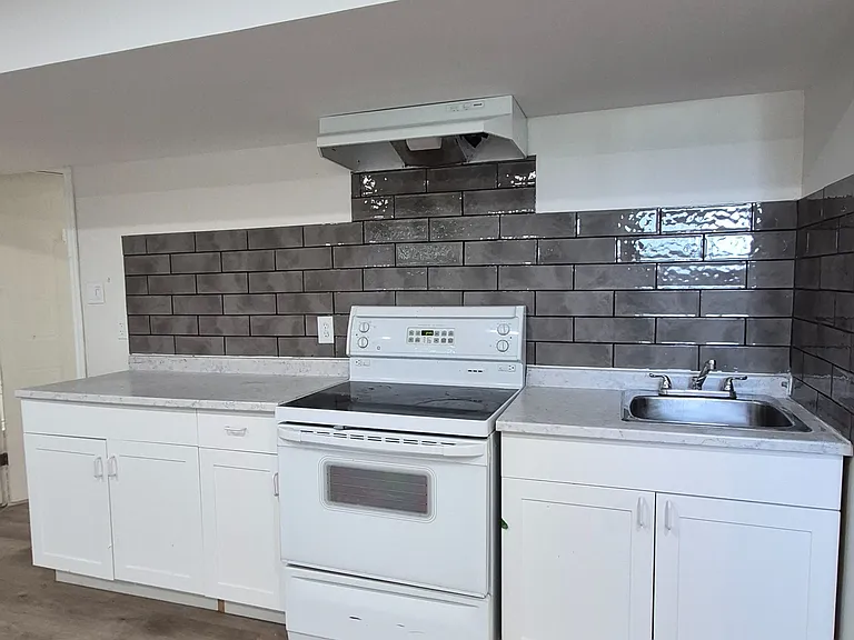 1961 Rollingacres Dr #BASEMENT — Photo 9