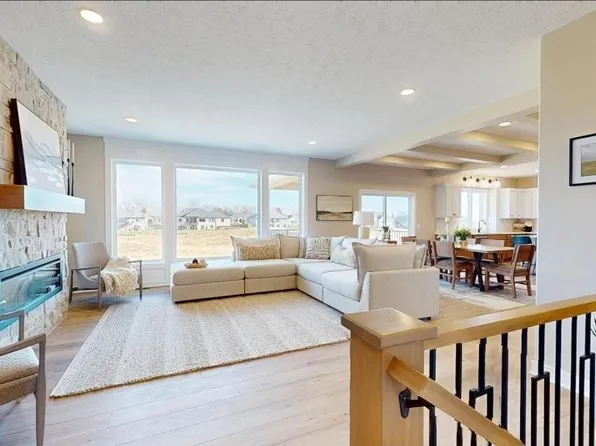 6676 Elk Pl, Columbus, NE 68601