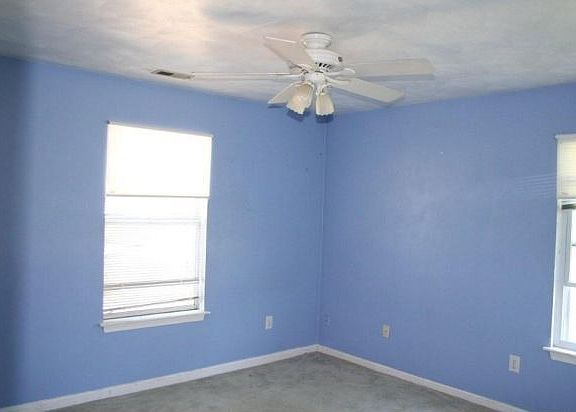 2nd image of 2148 Bloomsbury Ln