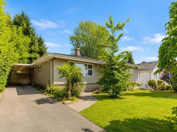923 Quadling Ave, Coquitlam, BC V3K 2A6