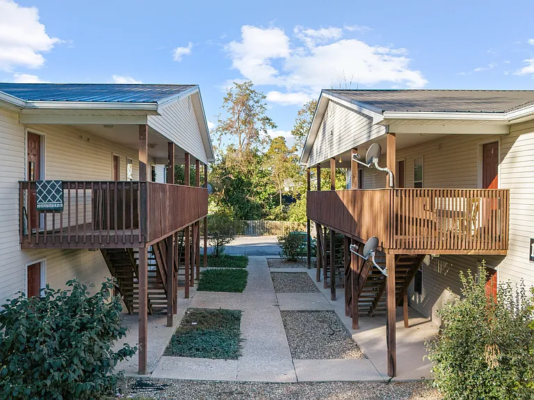 Briarwood Apartments — Photo 5