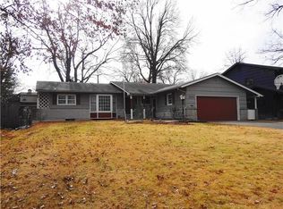 3601 W 47th Pl, Roeland Park, KS 66205