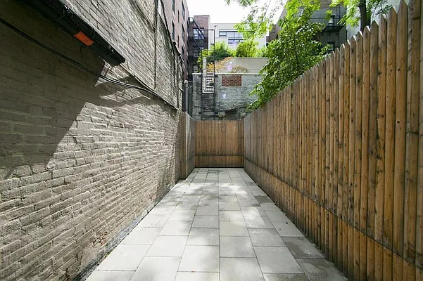 Rented by Voro New York | media 9