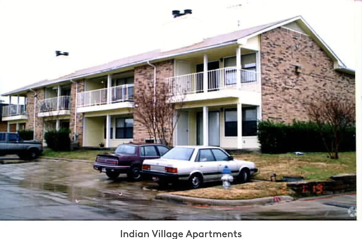 Indian Village — Photo 1