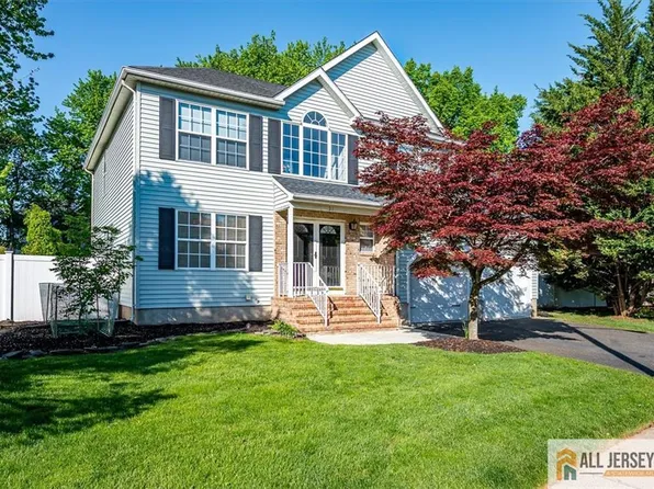 31 Shepherd Way, Kendall Park, NJ 08824