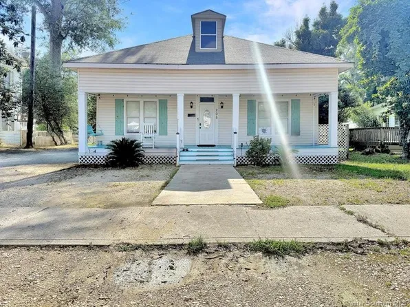 205 N Royal St, Deridder, LA 70634