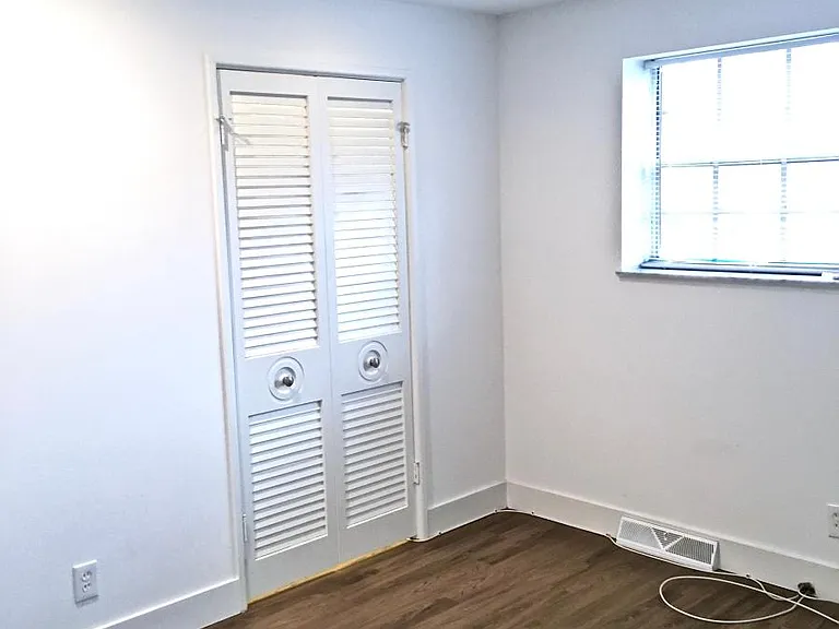 721 Lepere Ave #D — Photo 9
