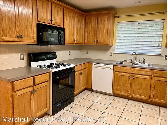 3rd image of 1408 Brighton Bend Ln