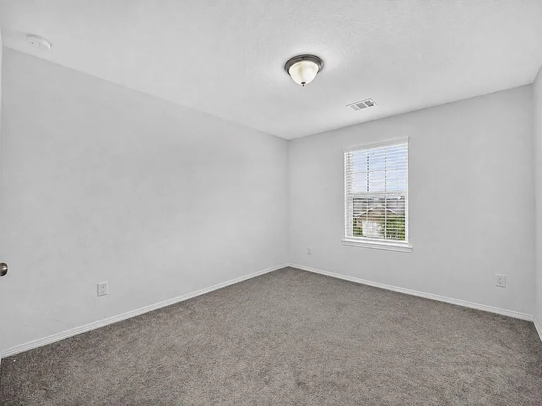 22338 Auburn Cabin Ln — Photo 23