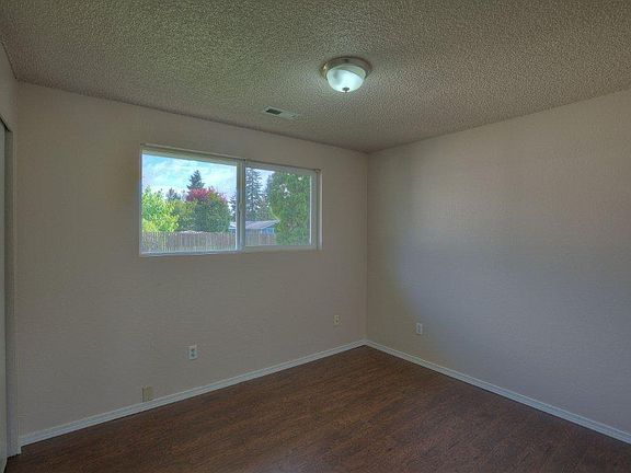 4th image of 25374 169th Ave SE