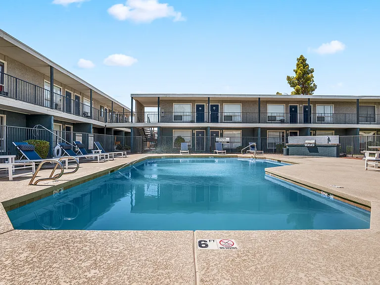 The Flats — Photo 11