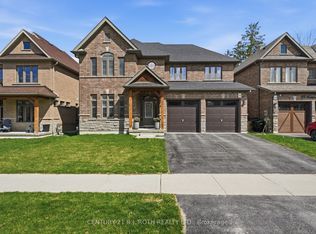 30 Capps Dr, Barrie, ON L4N 6M8