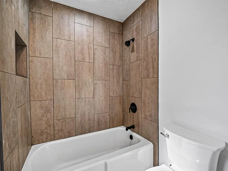 3910 Chile Dr — Photo 30