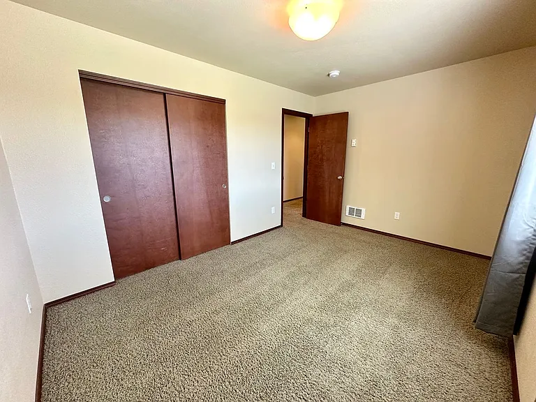 2706 N Susie Ct — Photo 29
