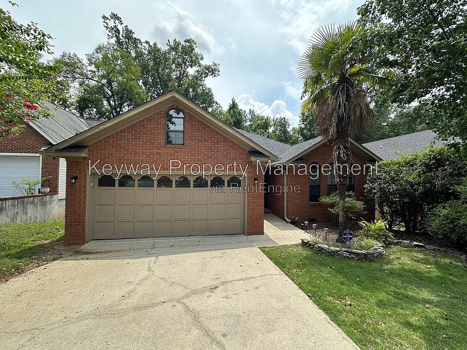 2919 Pointewest Dr