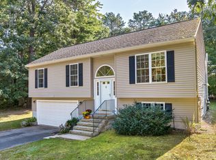 4 Hemlock St, Old Orchard Beach, ME 04064