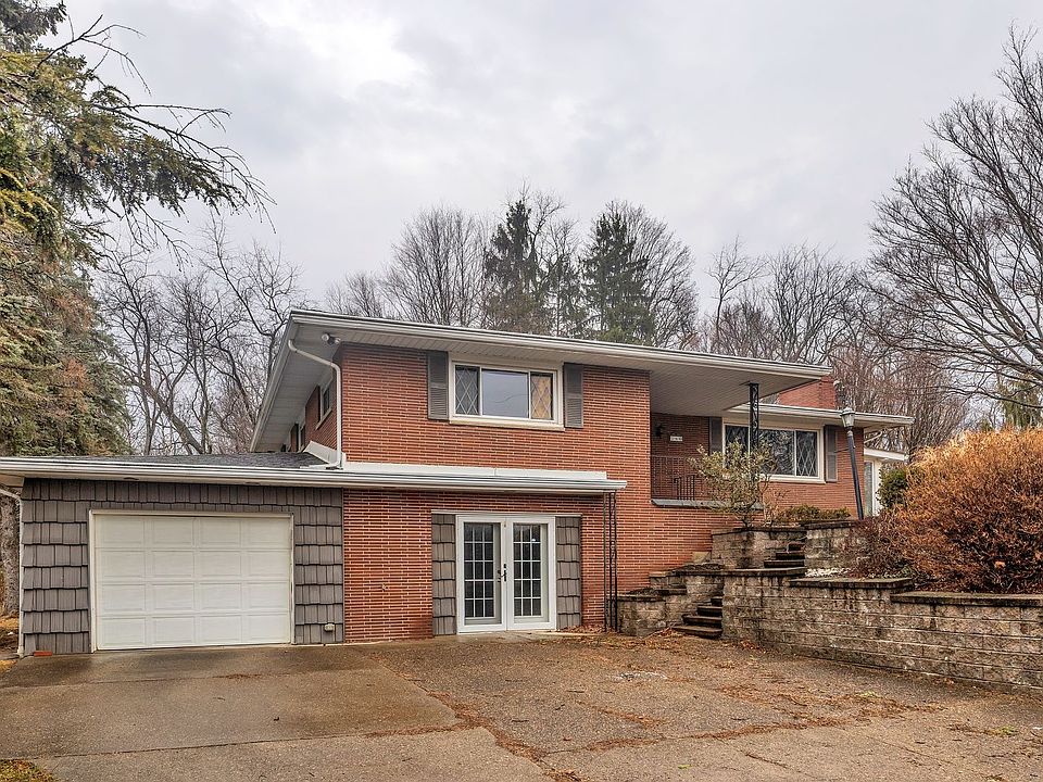 1st image of 146 McCoy Place Rd
