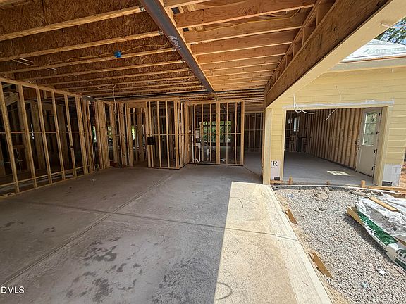 5th image of 4500 Latimer Rd