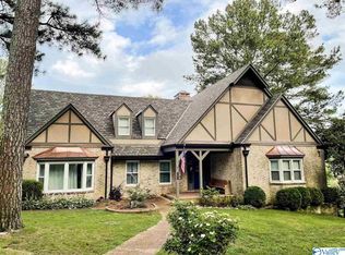 3472 Creek Cir, Guntersville, AL 35976