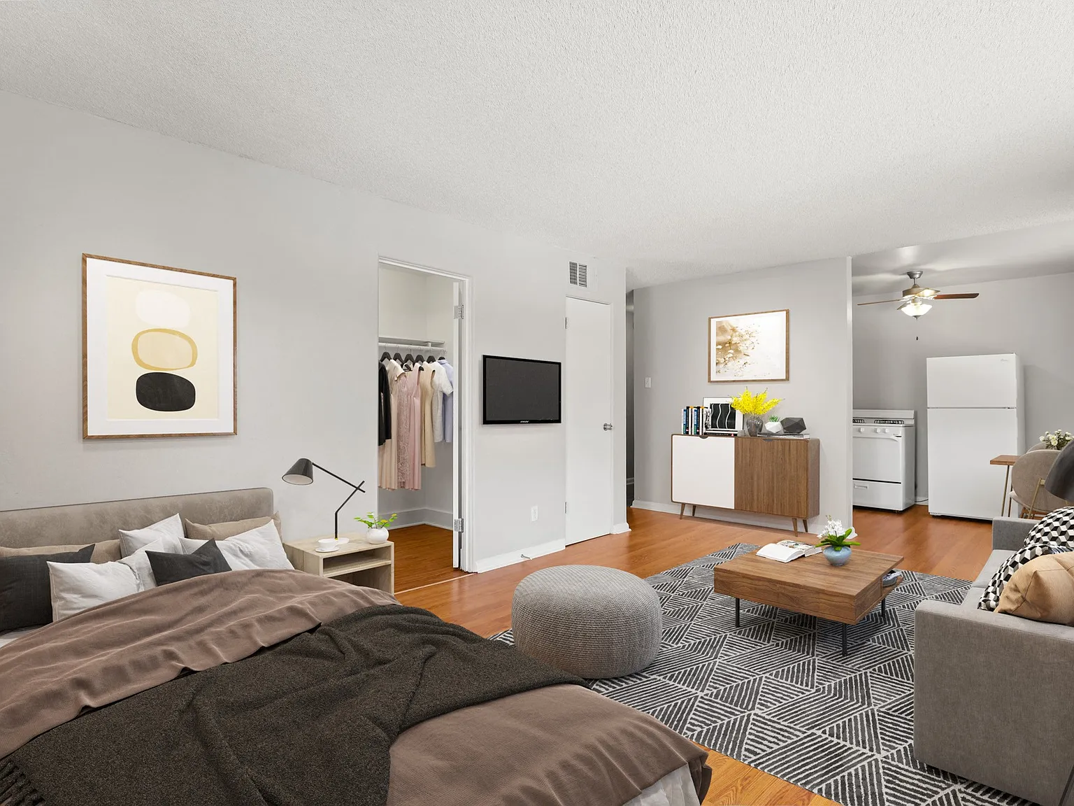 Skylark Apartments — Photo 3