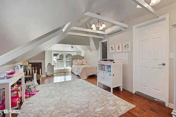 Rented by Citi Habitats | media 36