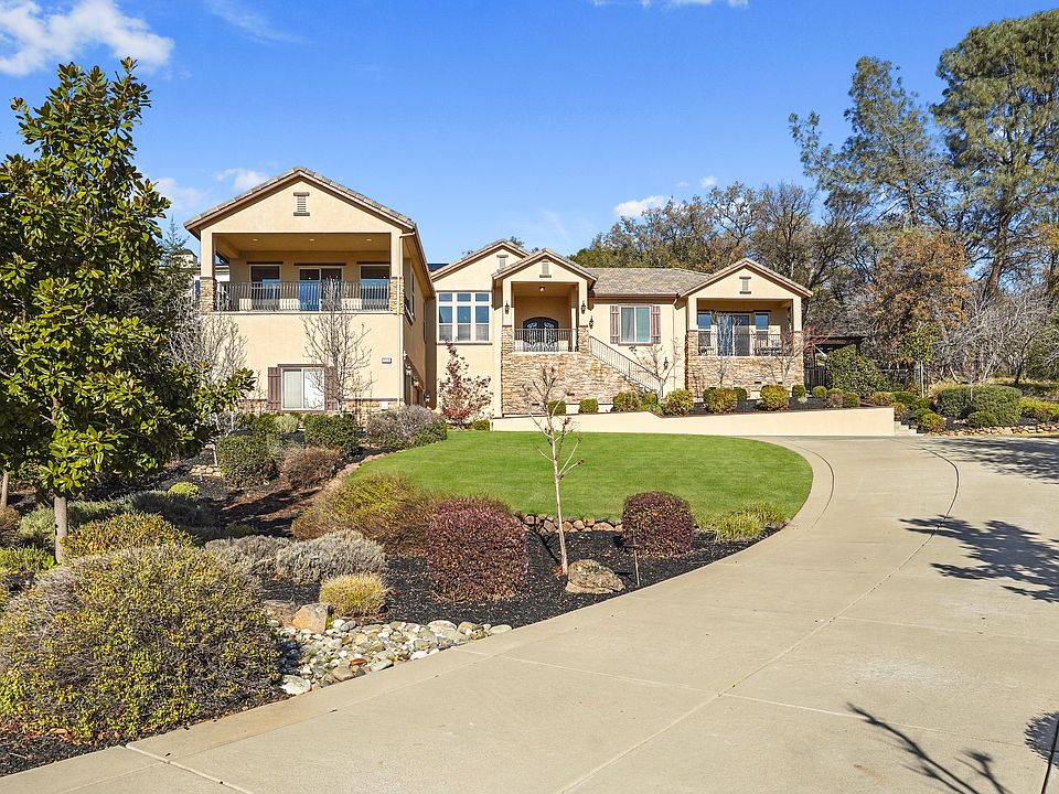 1st image of 940 Wolf Ct