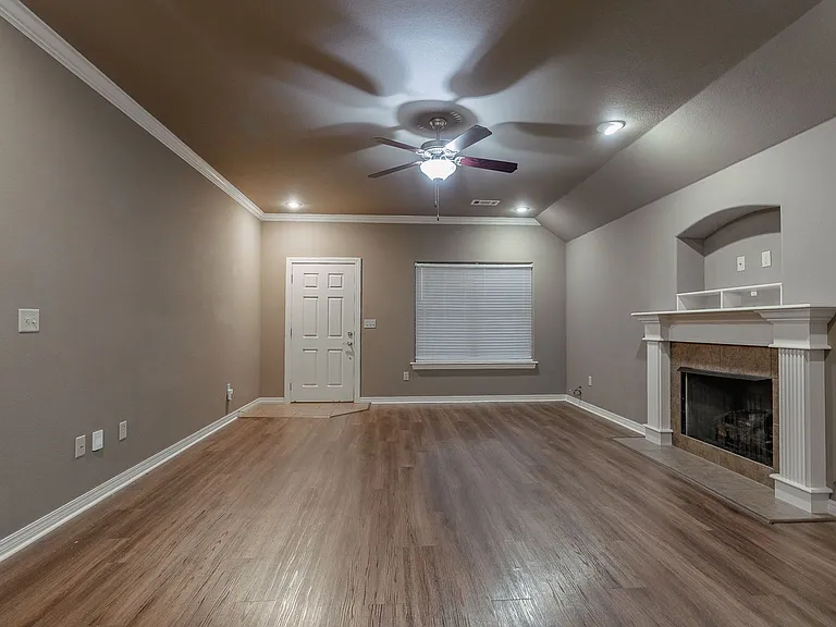 3064 Raven Ln — Photo 3