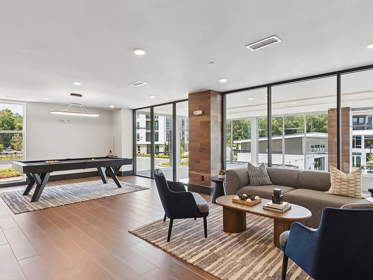 Aura Fifty4 — Photo 17
