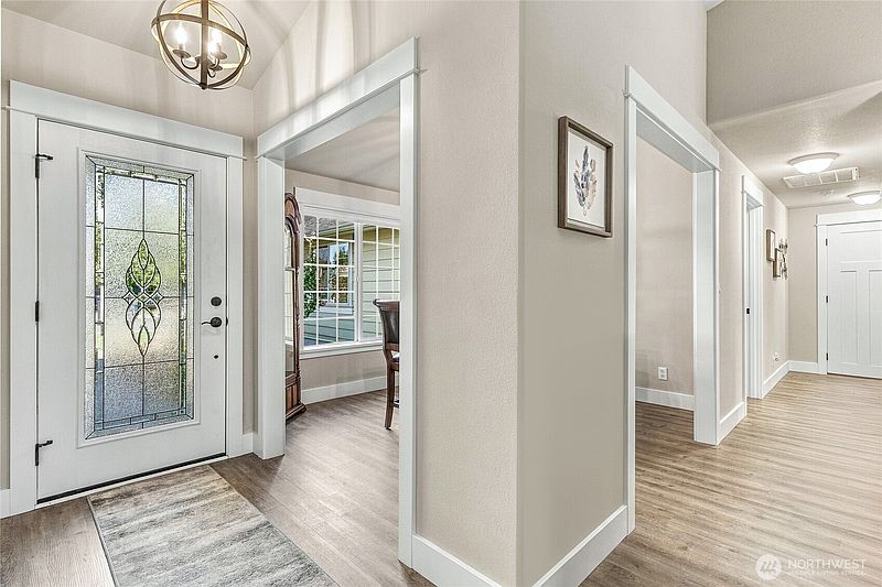 5th image of 2336 Hawk Drive