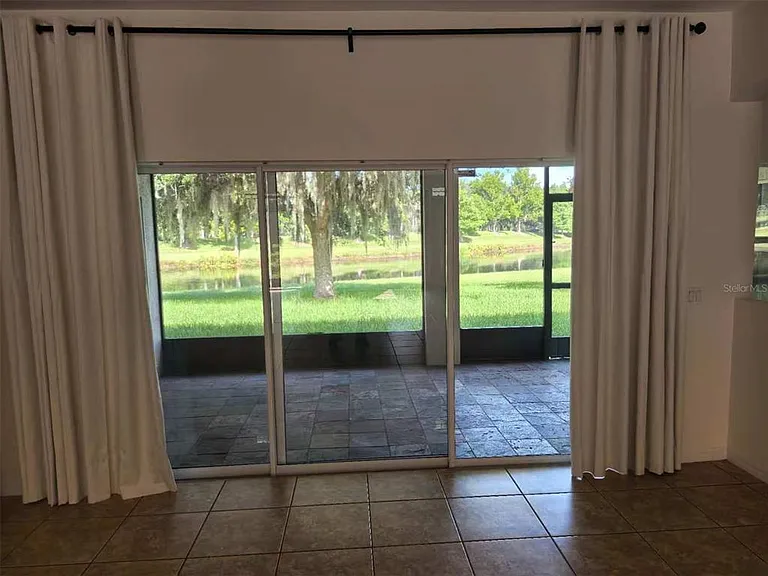 3520 Shorewood Dr — Photo 3