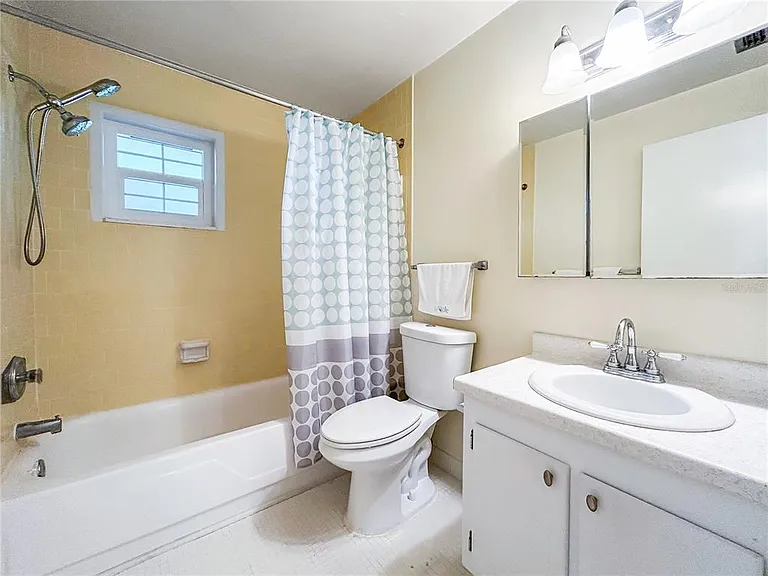 1706 Belleair Forest Dr #252 — Photo 4