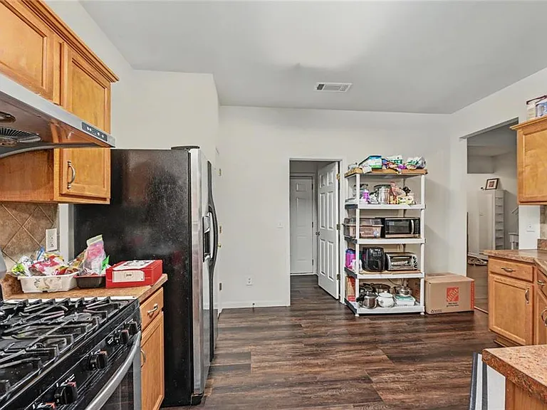 1357 Upshur Pl NE — Photo 5