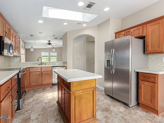 5th image of 3301 S GOLDFIELD Road #4027